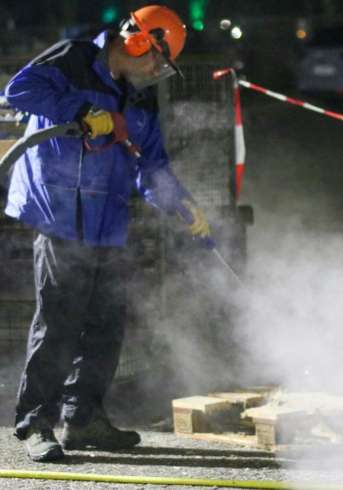 warehouse and factory cleaning in hobart